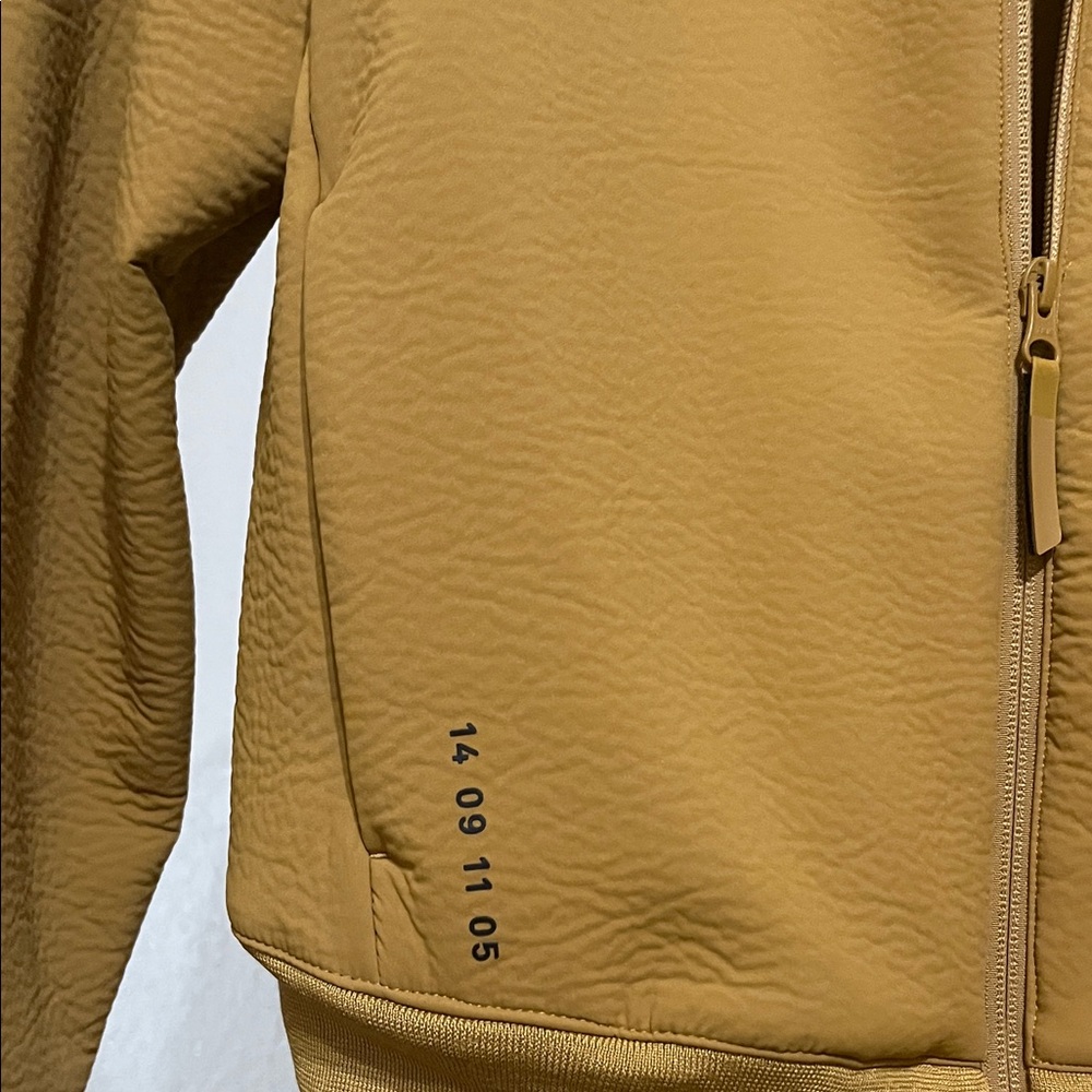 Nike Women’s Dark Golden Yellow Zip Bomber Jacket - Picture 3 of 4